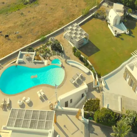 Spectacular 1 Bedroom Vibhu Private Jacuzzis & Infinity Pool * Kalafatis