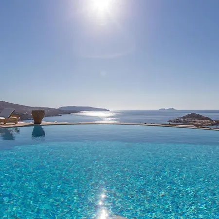 Spectacular 1 Bedroom Vibhu Private Jacuzzis & Infinity Pool